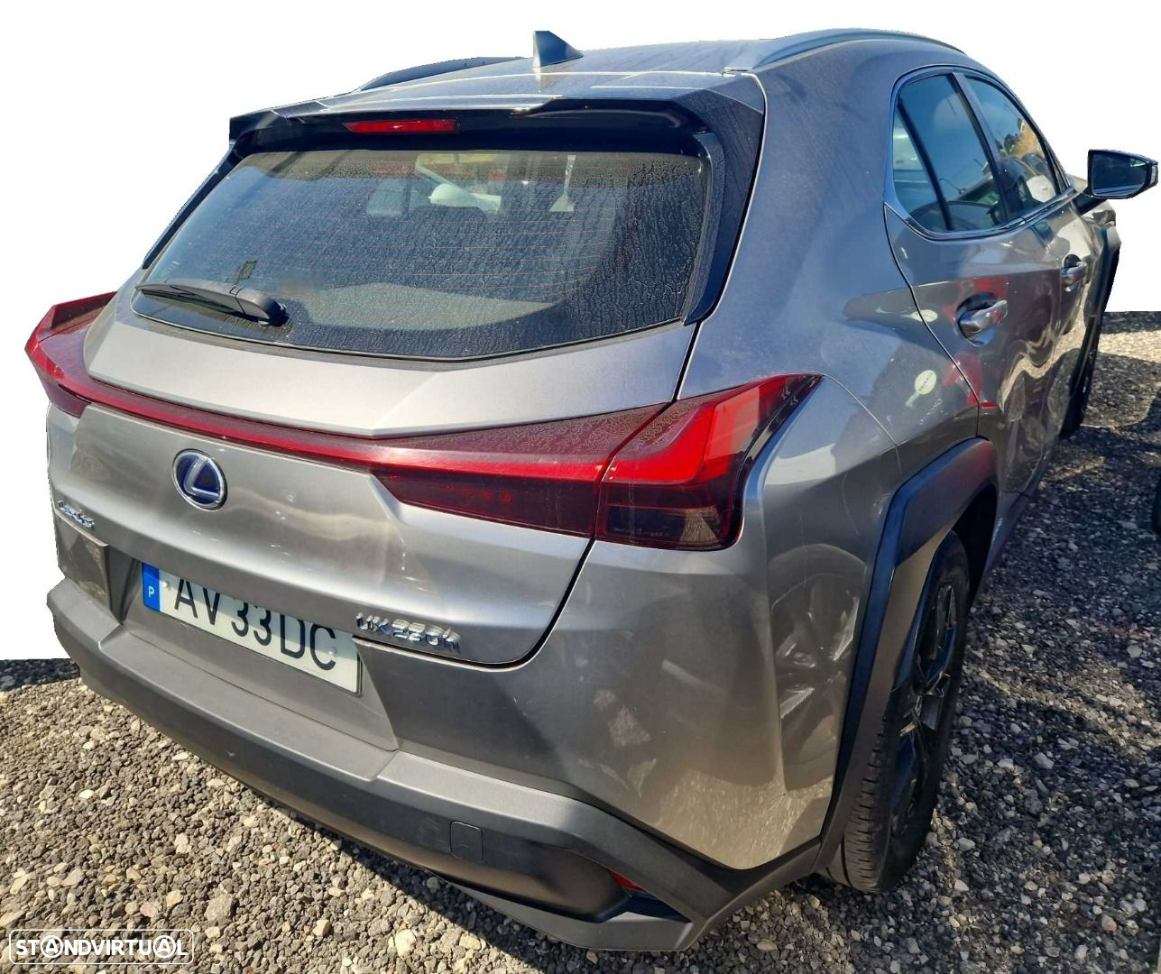 Lexus ux-250h Premium - 3