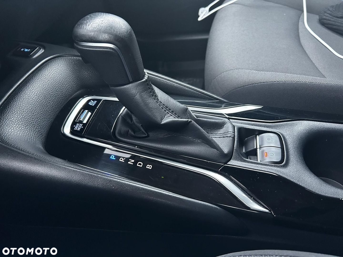 Toyota Corolla - 16