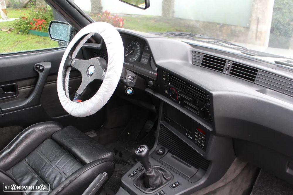 BMW 635 M CSi - 25