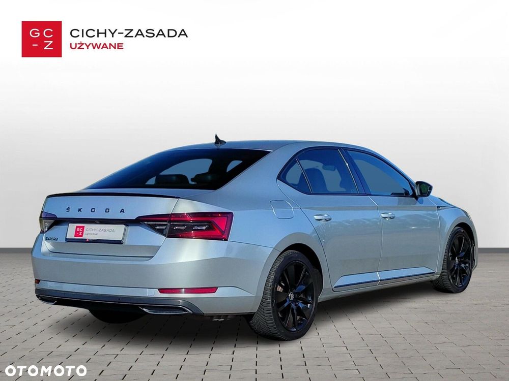 Skoda Superb 2.0 TSI Sportline DSG - 5