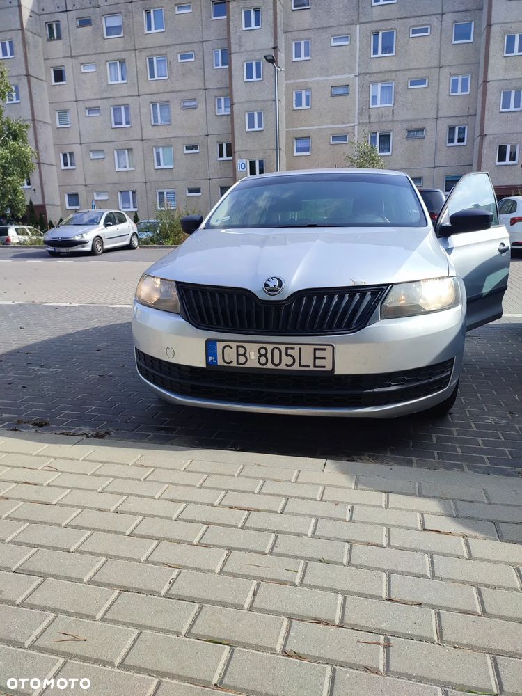 Skoda RAPID - 7