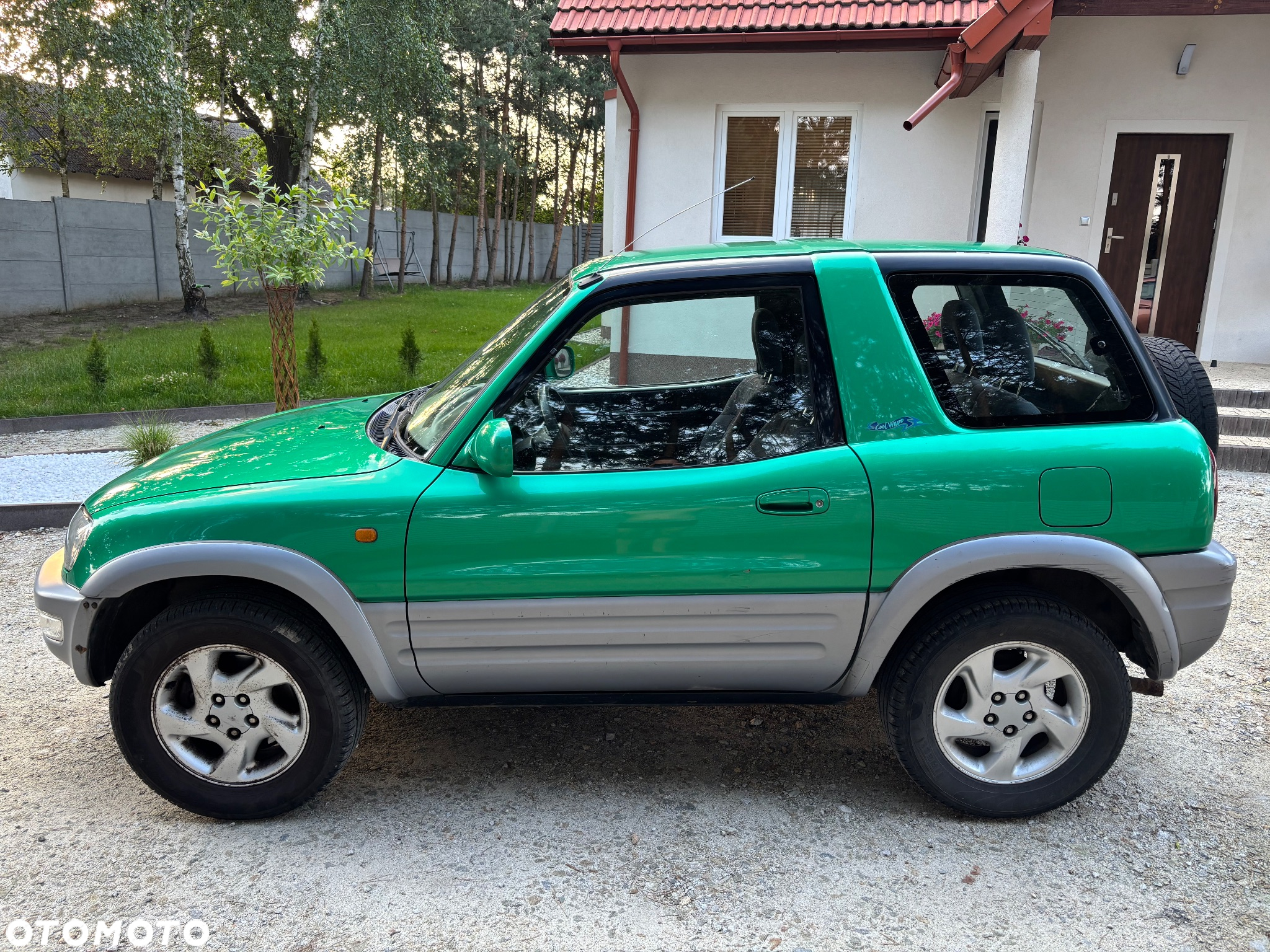 Toyota RAV4 - 3