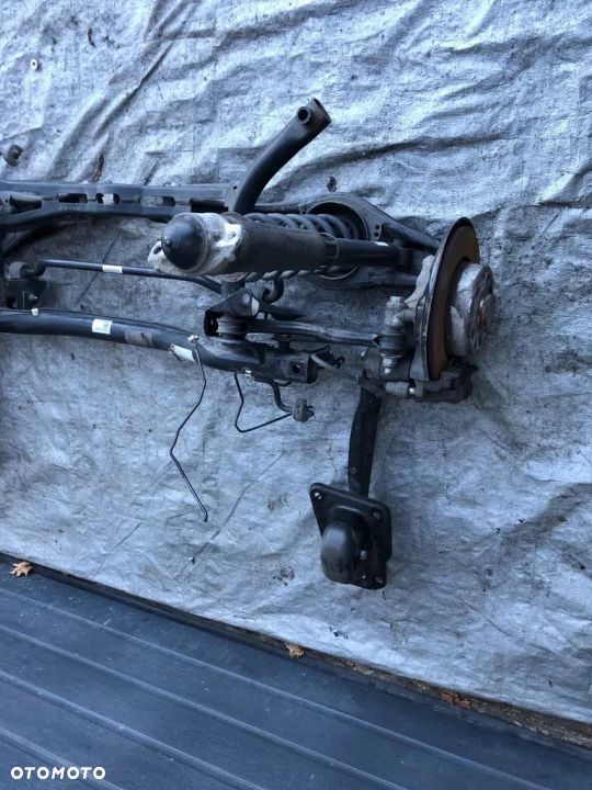 BELKA WOZEK TYL ZAWIeszenie touran iii 5t - 3
