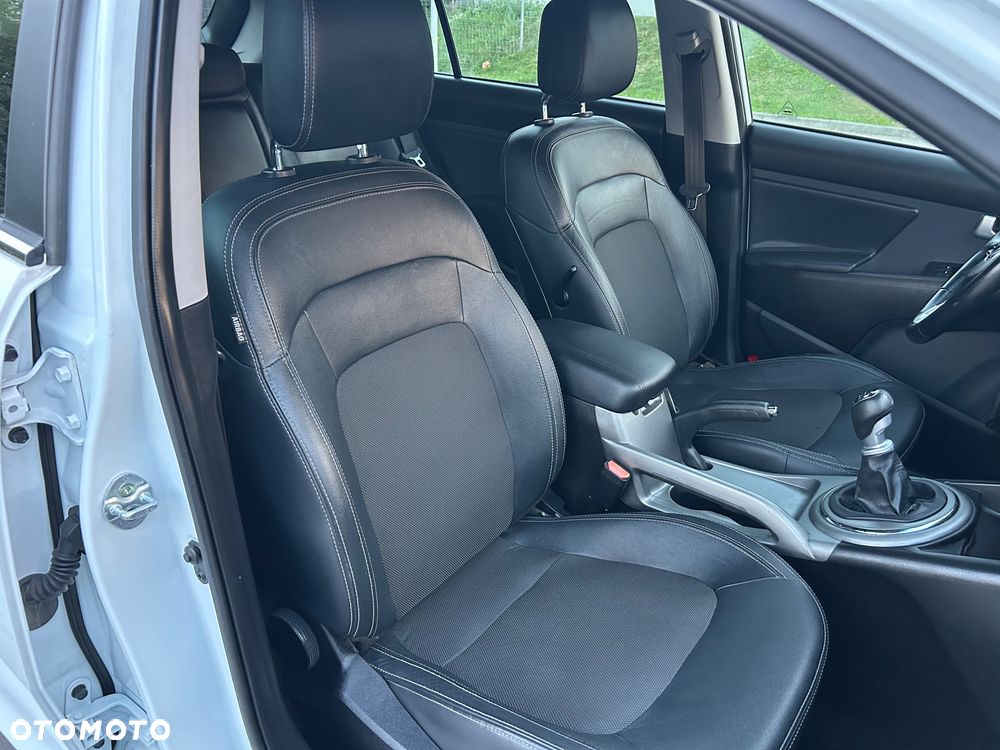 Kia Sportage 1.7 CRDI 2WD Attract - 21