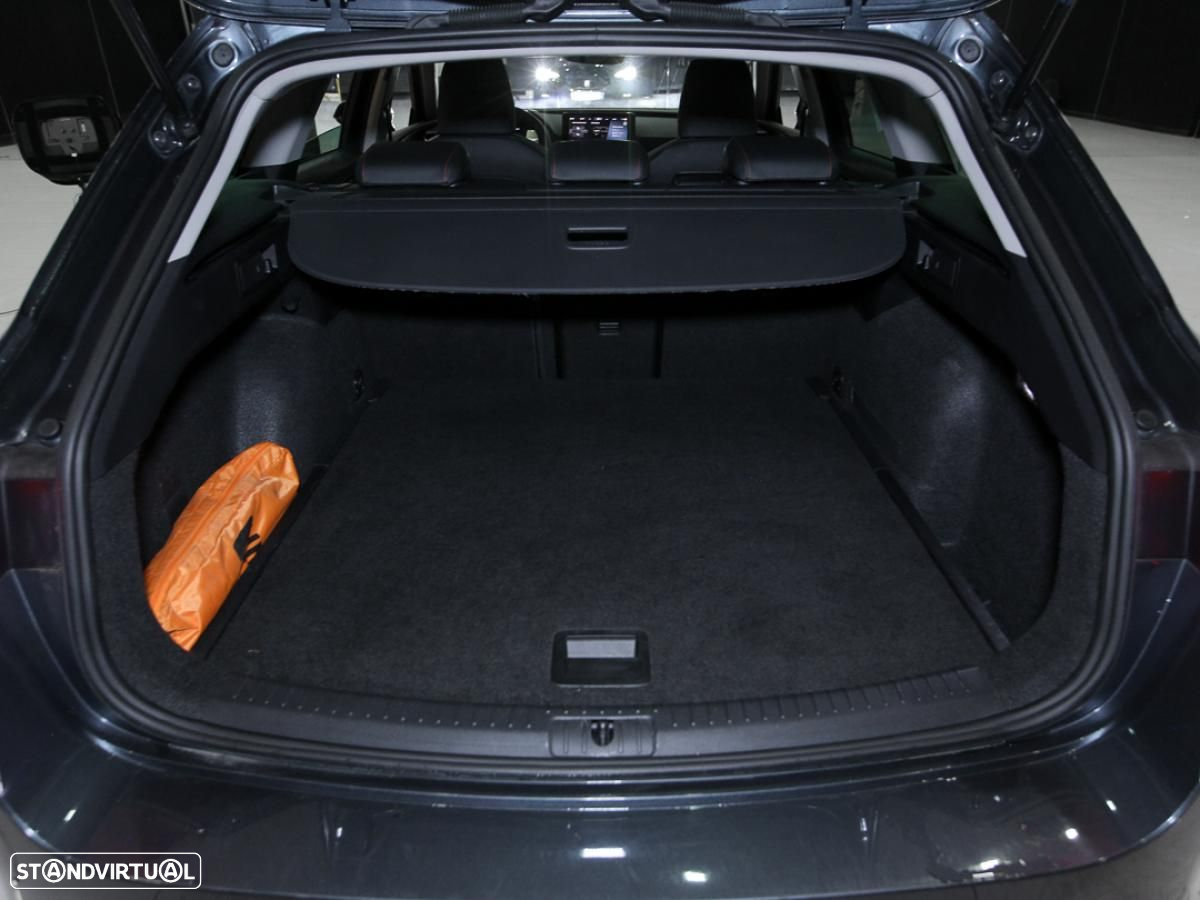 SEAT Leon ST 2.0 TDI FR DSG S/S - 11