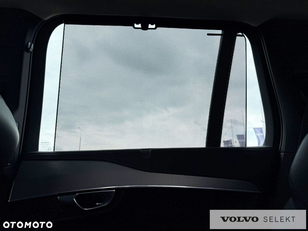 Volvo XC 90 - 31
