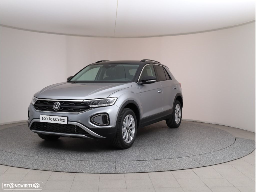 VW T-Roc 1.5 TSI Urban DSG - 1