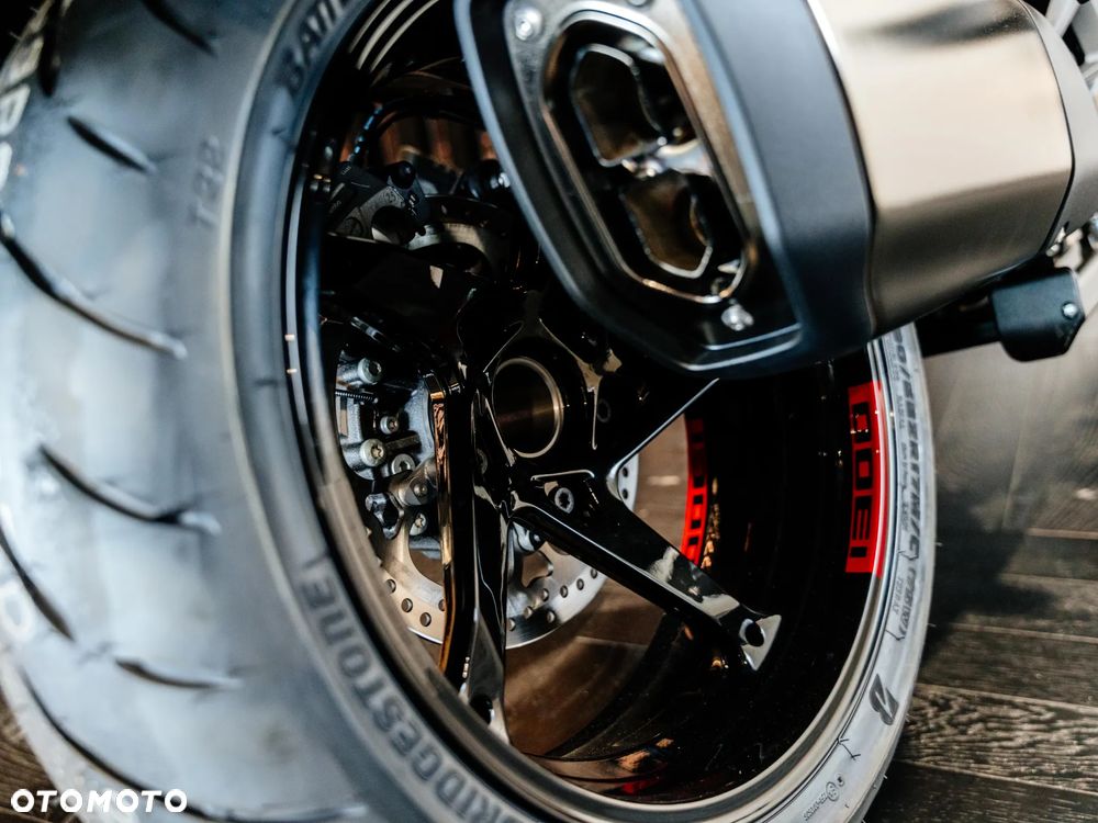 BMW R - 6