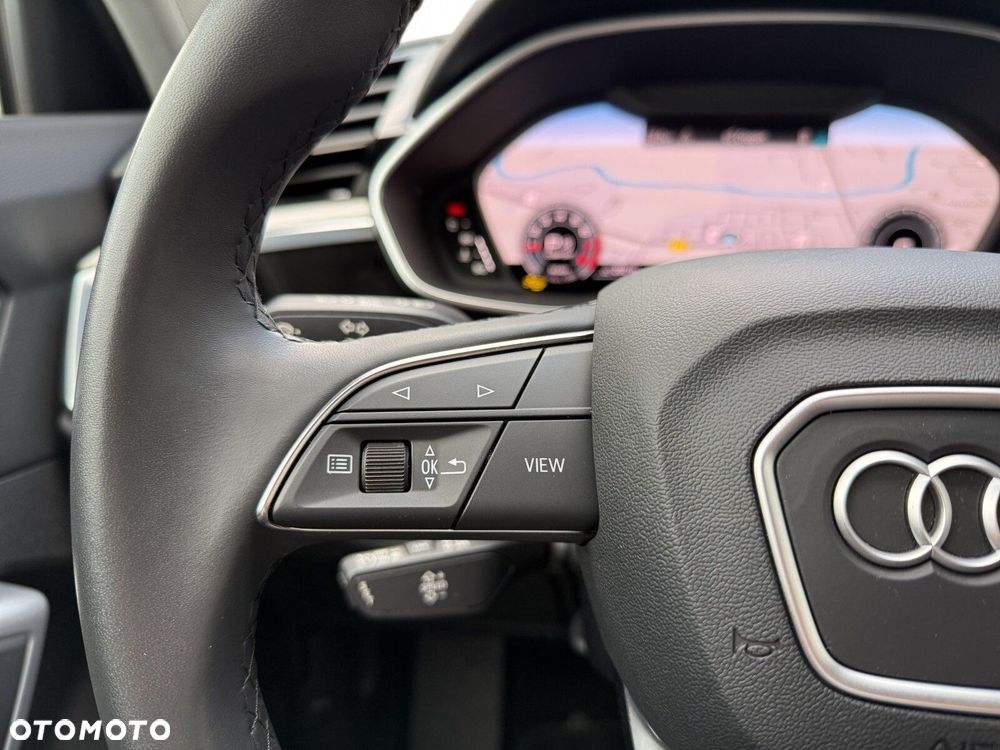 Audi Q3 Sportback - 15