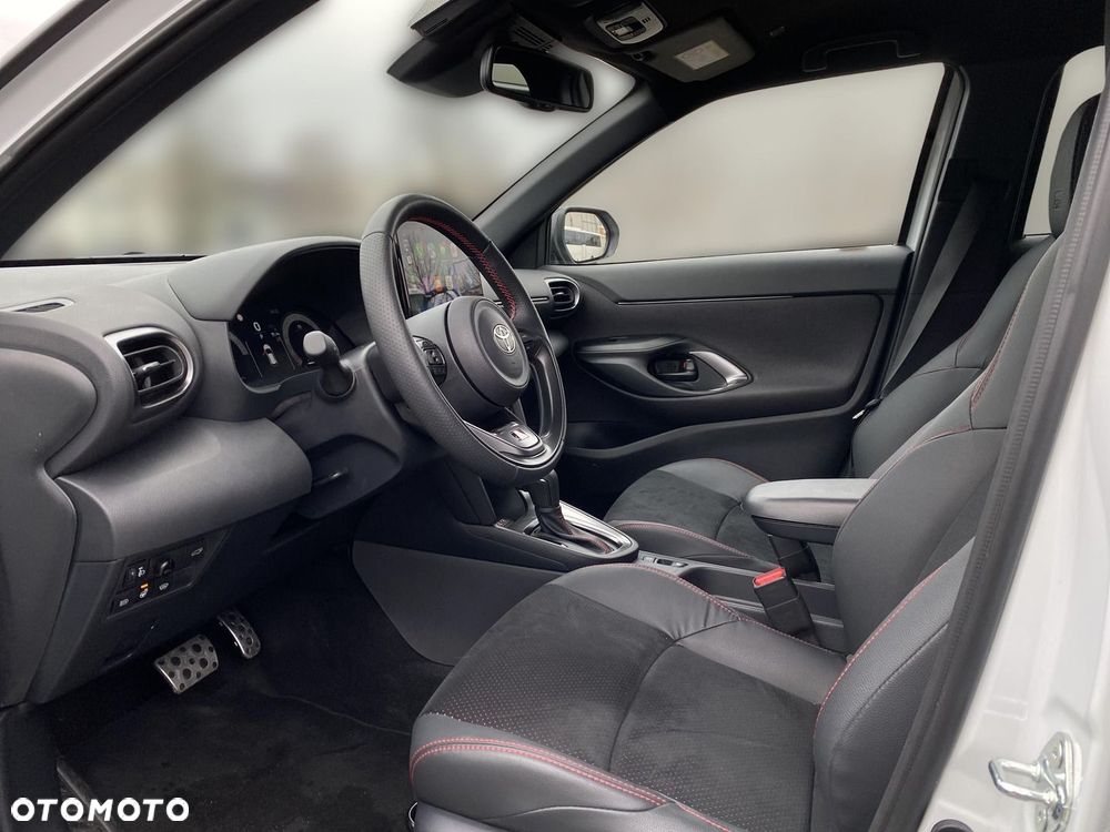 Toyota Yaris Cross Hybrid 1.5 GR Sport - 15