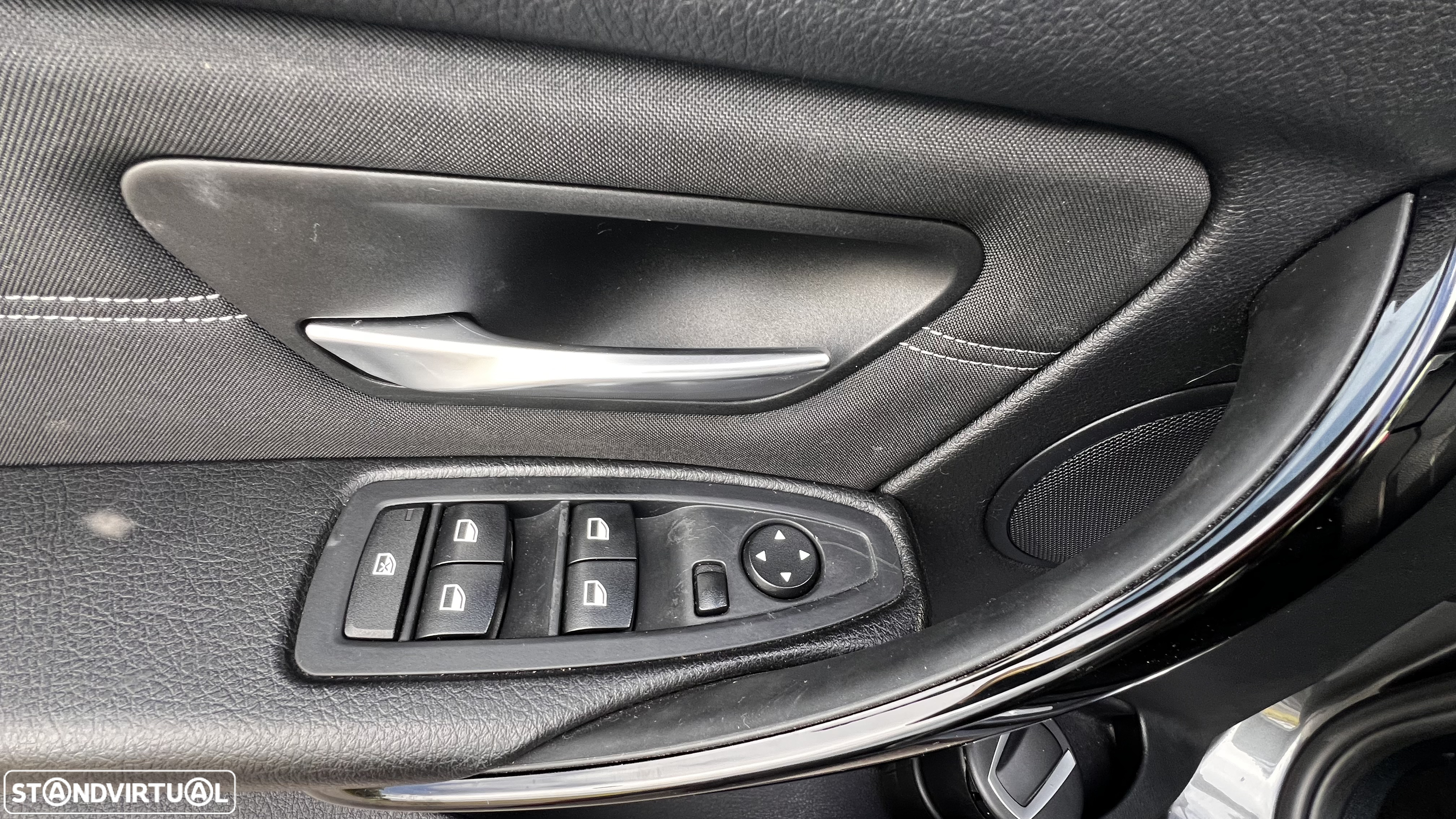 BMW 318 d Touring Auto Line Sport - 38