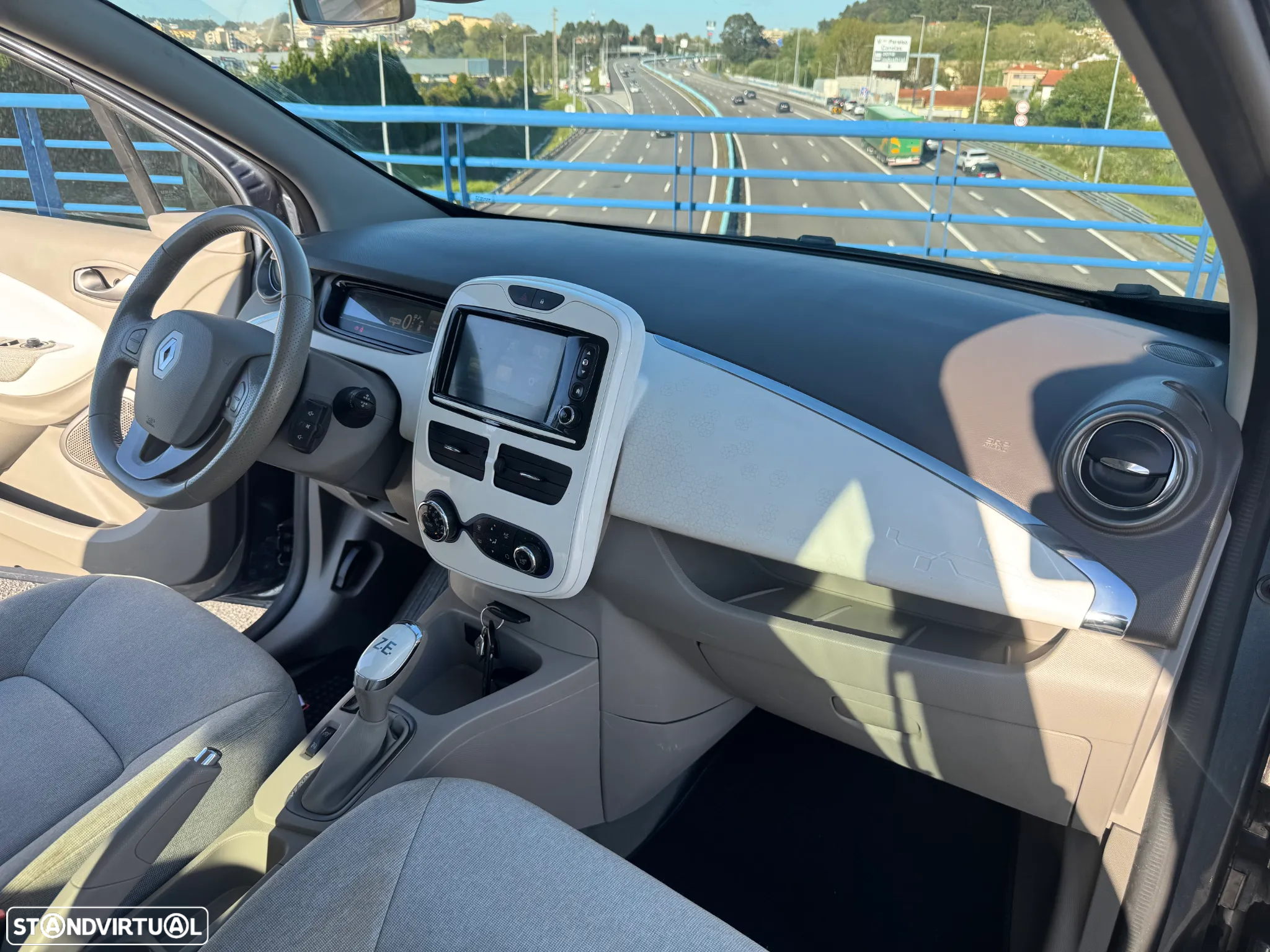Renault Zoe (c/ Bateria) Life 40 - 23