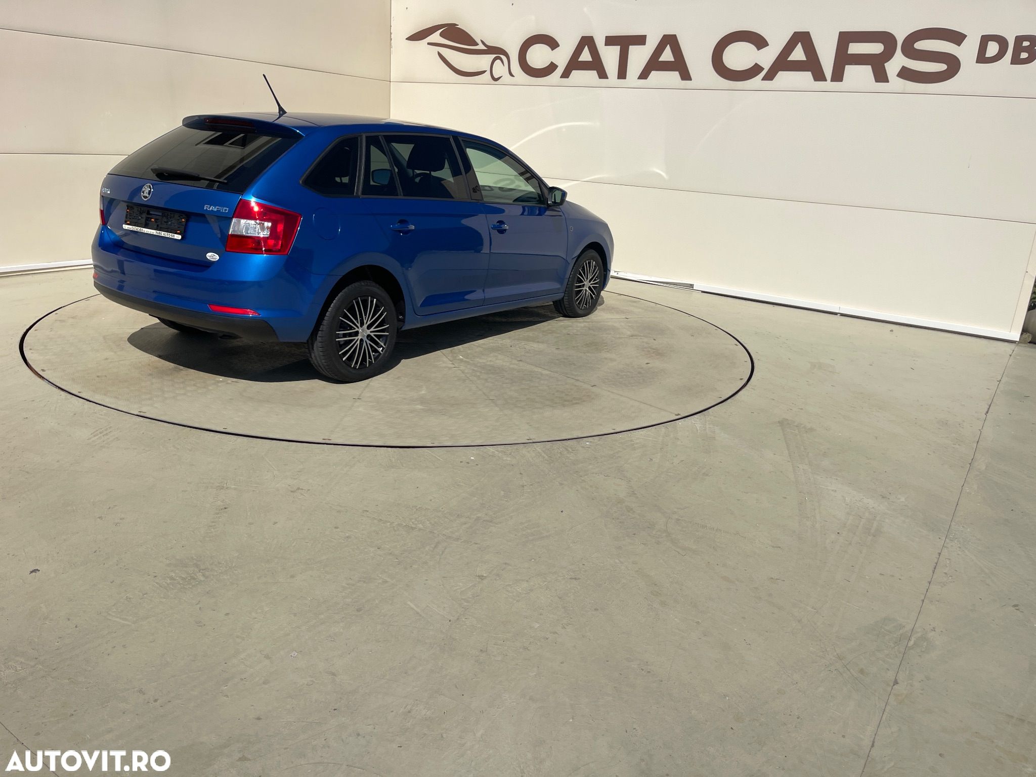 Skoda RAPID 1.6 TDI DSG Ambition - 16