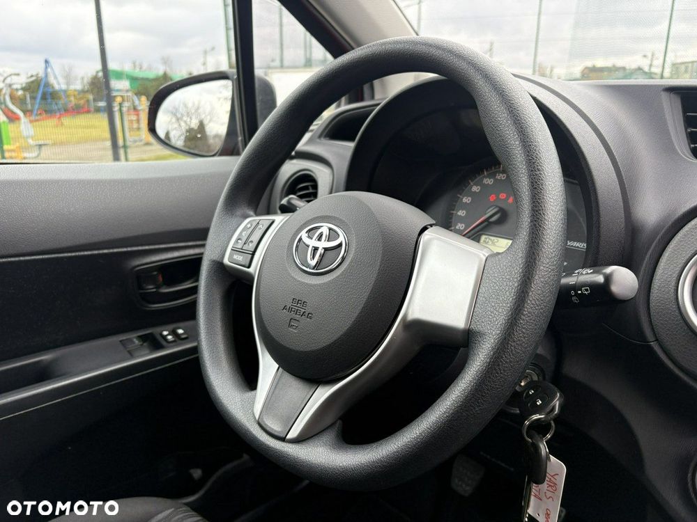 Toyota Yaris - 15