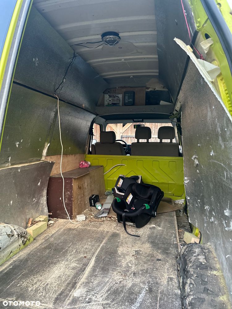 Volkswagen Transporter - 10