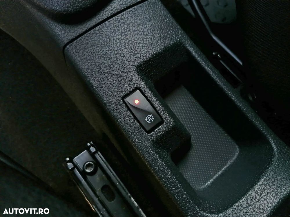 Dacia Logan 1.0 SCe SL PLUS - 26