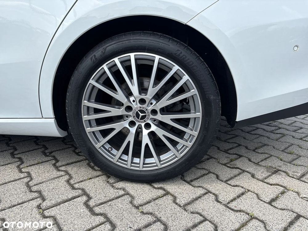 Mercedes-Benz CLA 200 7G-DCT - 20