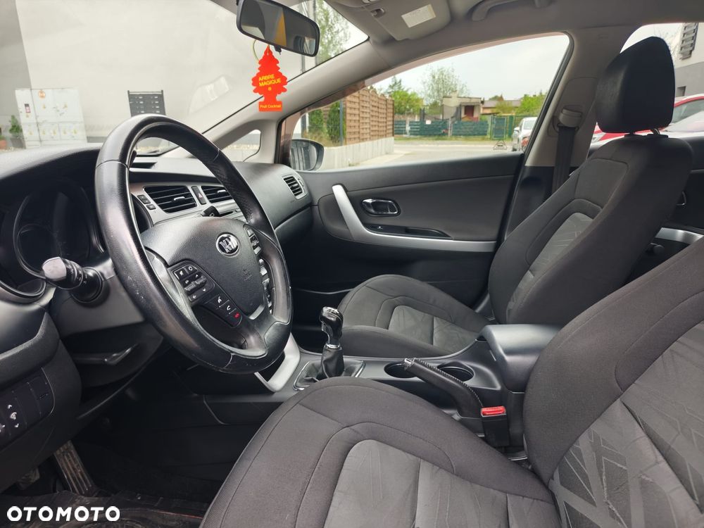 Kia Ceed 1.4 CVVT Vision - 30