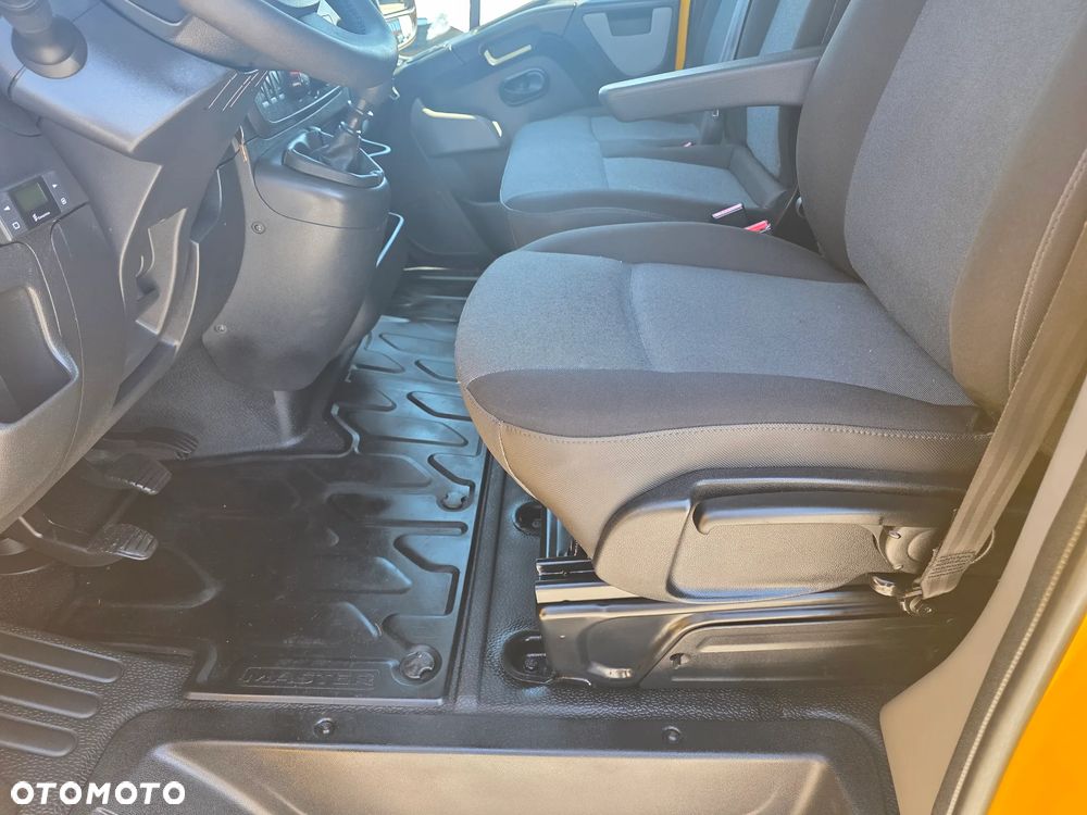 Renault MASTER 2,3 DCI 145 KONNA DOKA BRYGADÓWKA 7 OSOBOWA 3,2M SKRZYNIA KLIMA WEBASTO 121T/KM PRZEBIEGU GWARANCJA BLIŻNIAKI DO 3,5T - 12