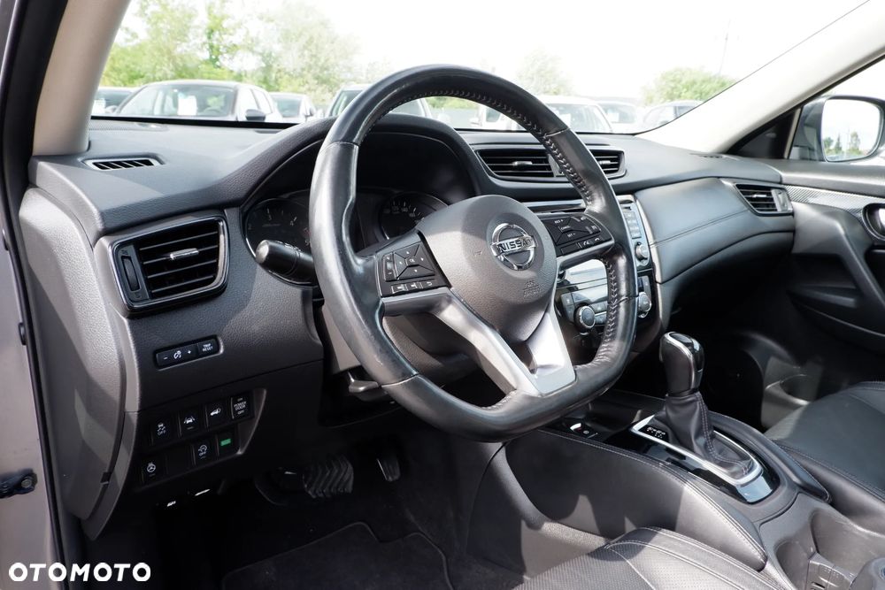 Nissan X-Trail 2.0 dCi ALL-MODE 4x4i Xtronic Tekna - 25