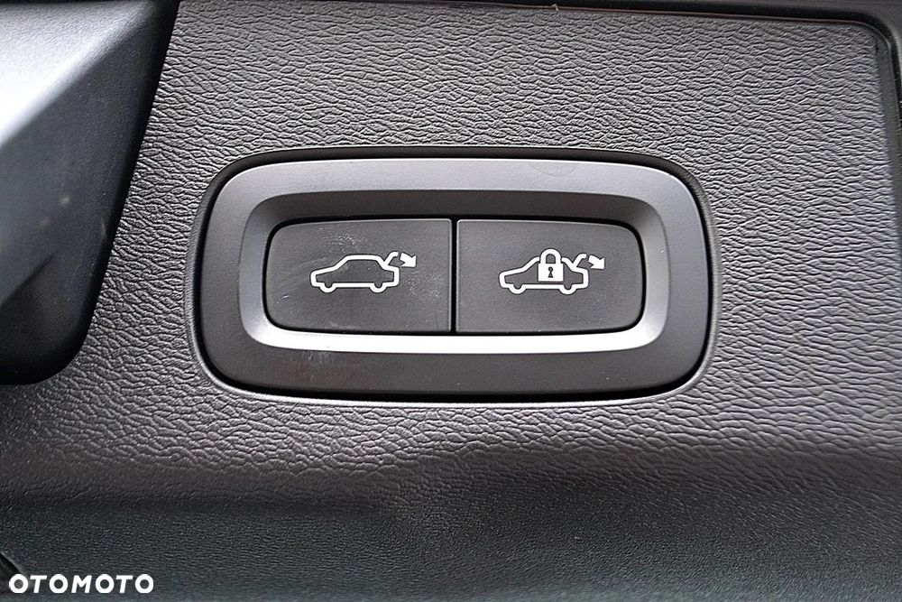 Volvo XC 60 B4 D Geartronic Momentum - 20