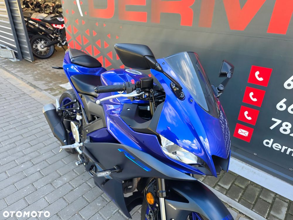 Yamaha R3 - 24