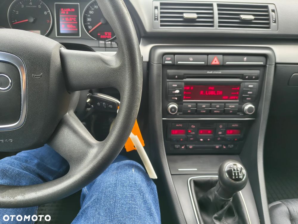 Audi A4 Avant 1.6 - 18