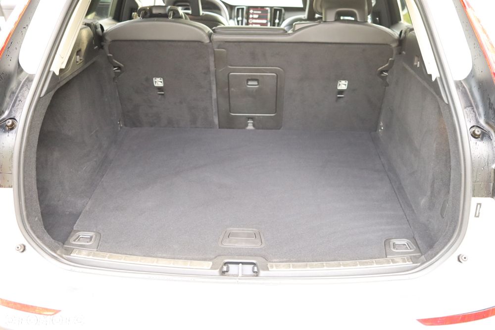 Volvo XC 60 T5 AWD Geartronic Momentum - 20