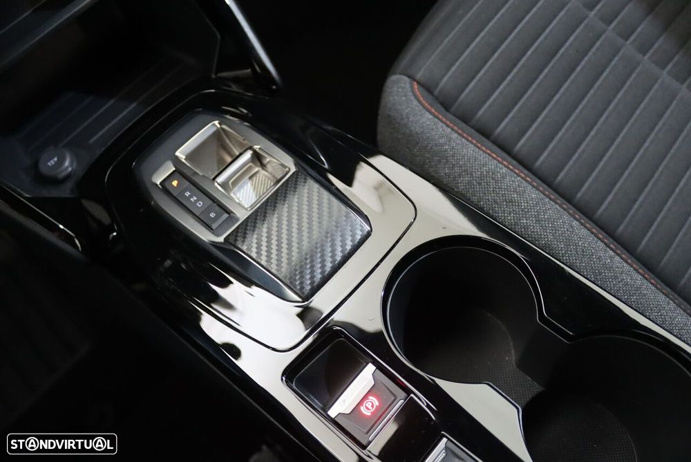 Peugeot e-2008 50 kWh Active Pack - 39