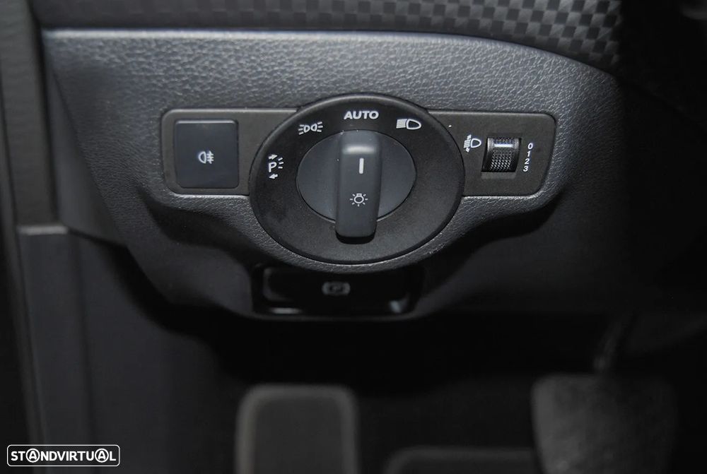 Mercedes-Benz A 180 d Urban Aut. - 22