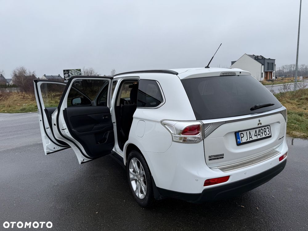 Mitsubishi Outlander 2.0 2WD - 3