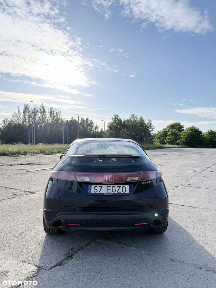 Honda Civic 1.8 Comfort - 4