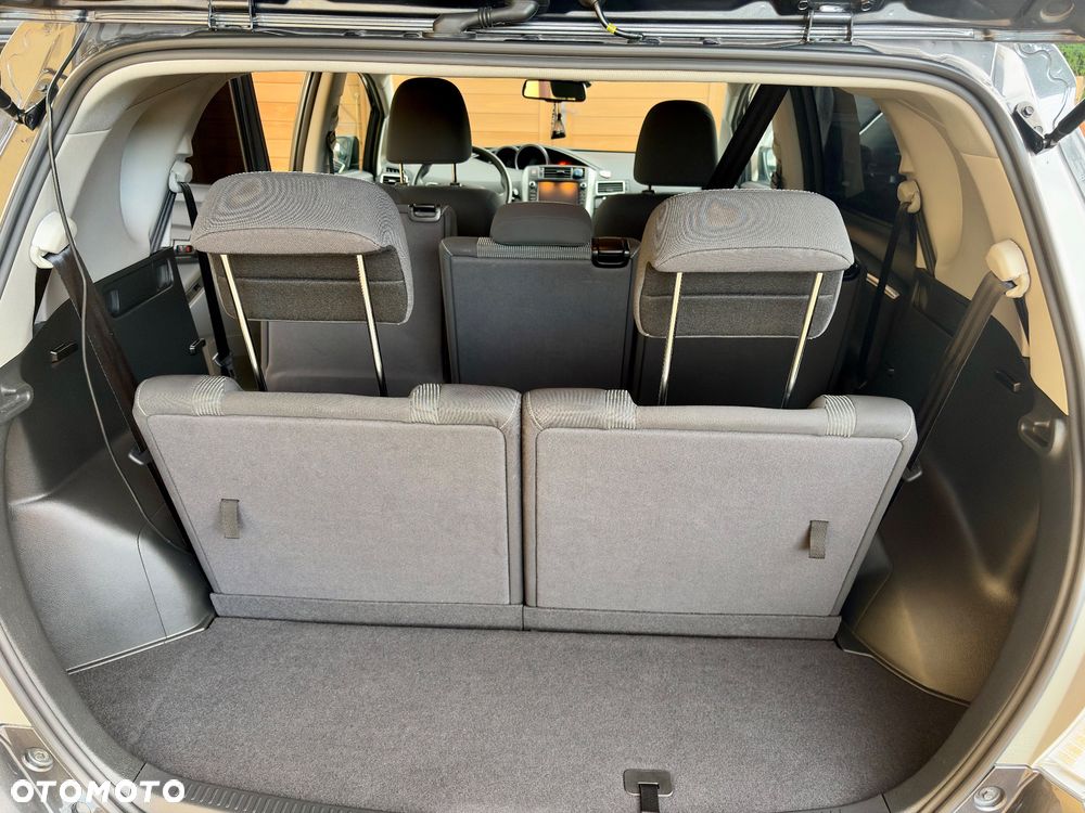 Toyota Verso 1.8 Premium 7os EU6 - 12