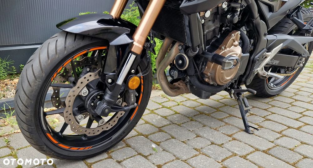Honda CB - 28