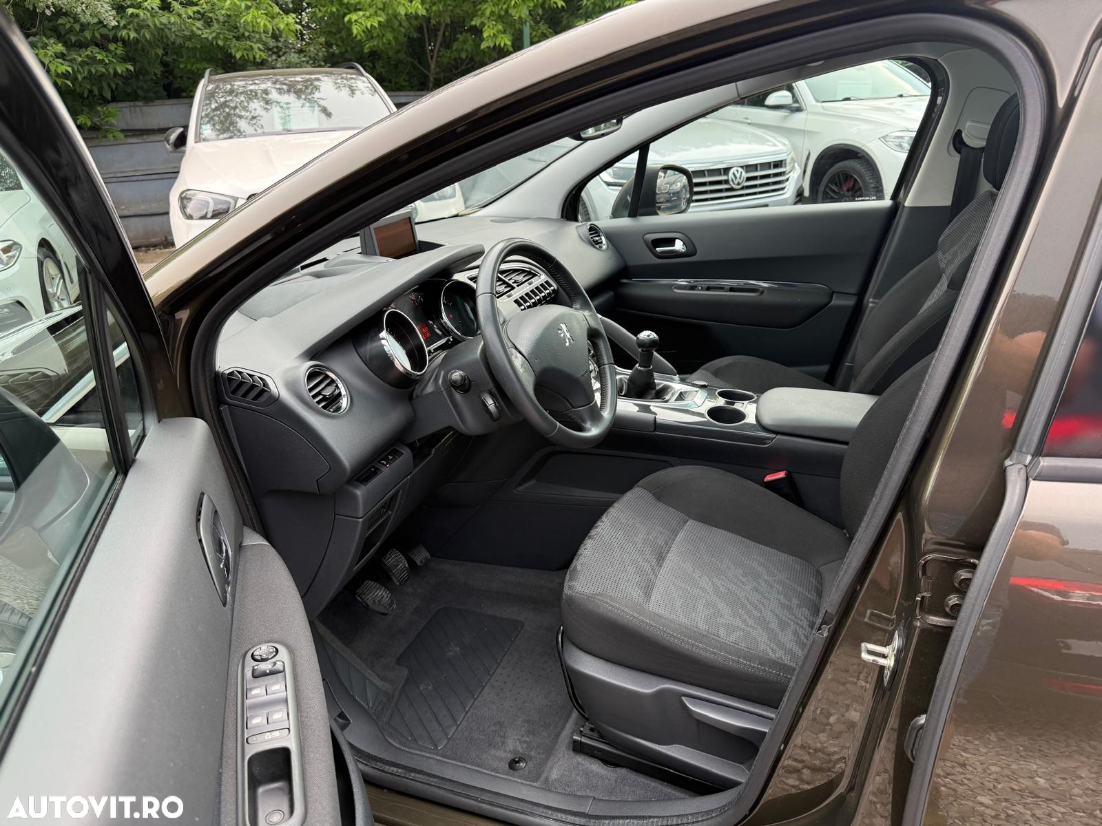 Peugeot 3008 1.6 VTi Acces - 25