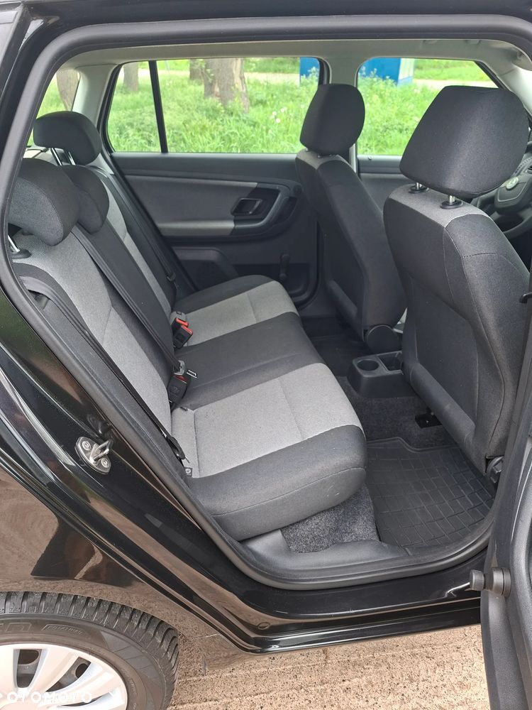 Skoda Fabia 1.2 HTP Ambition - 24