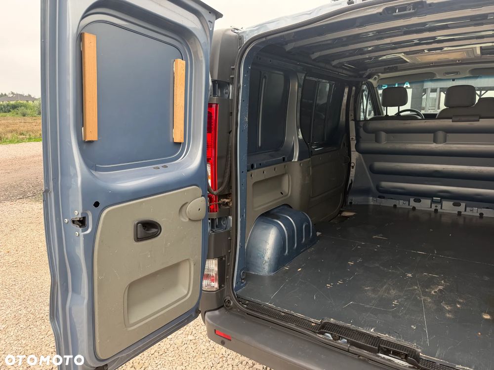 Opel VIVARO - 21