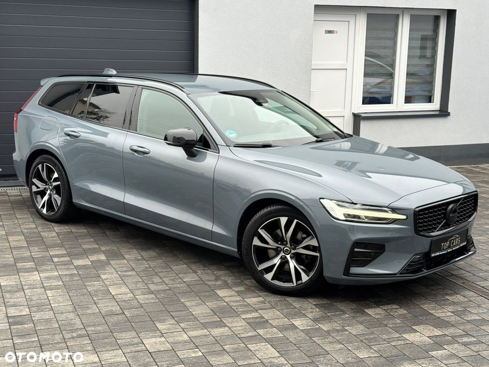 Volvo V60 B3 B Plus Dark - 16