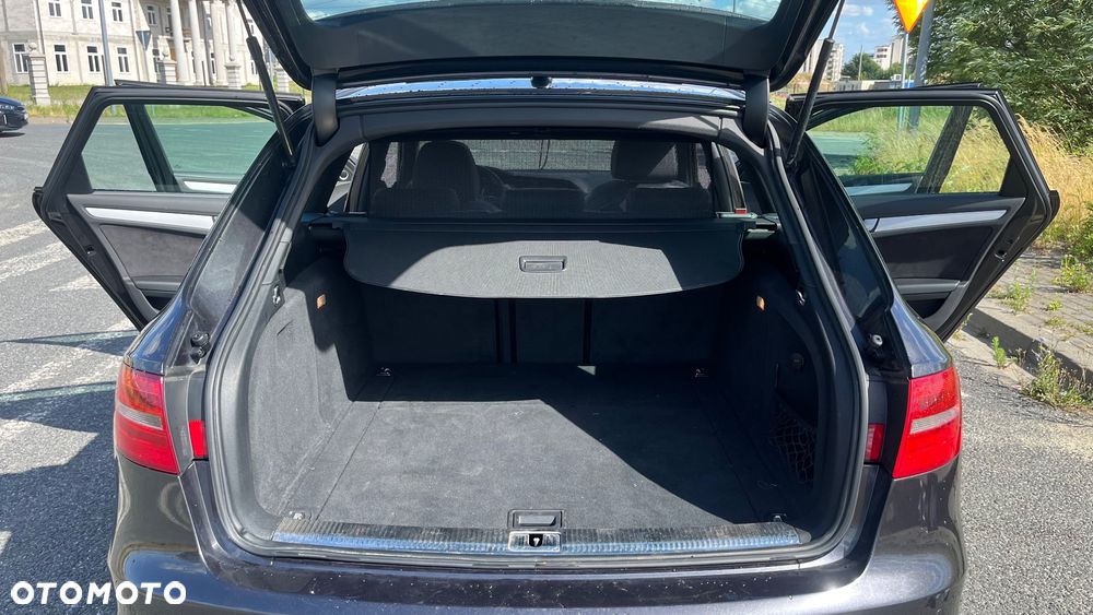 Audi A4 Avant 2.0 TDI DPF quattro S tronic Ambition - 18