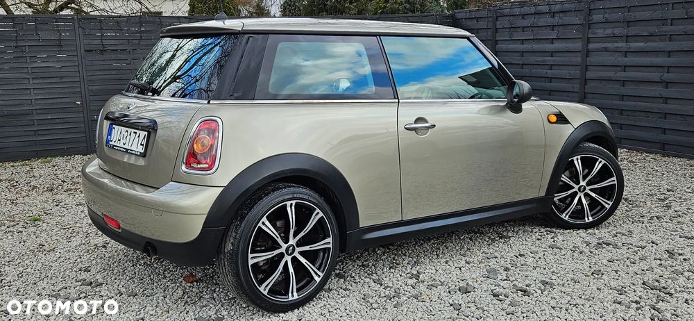 MINI ONE - 26