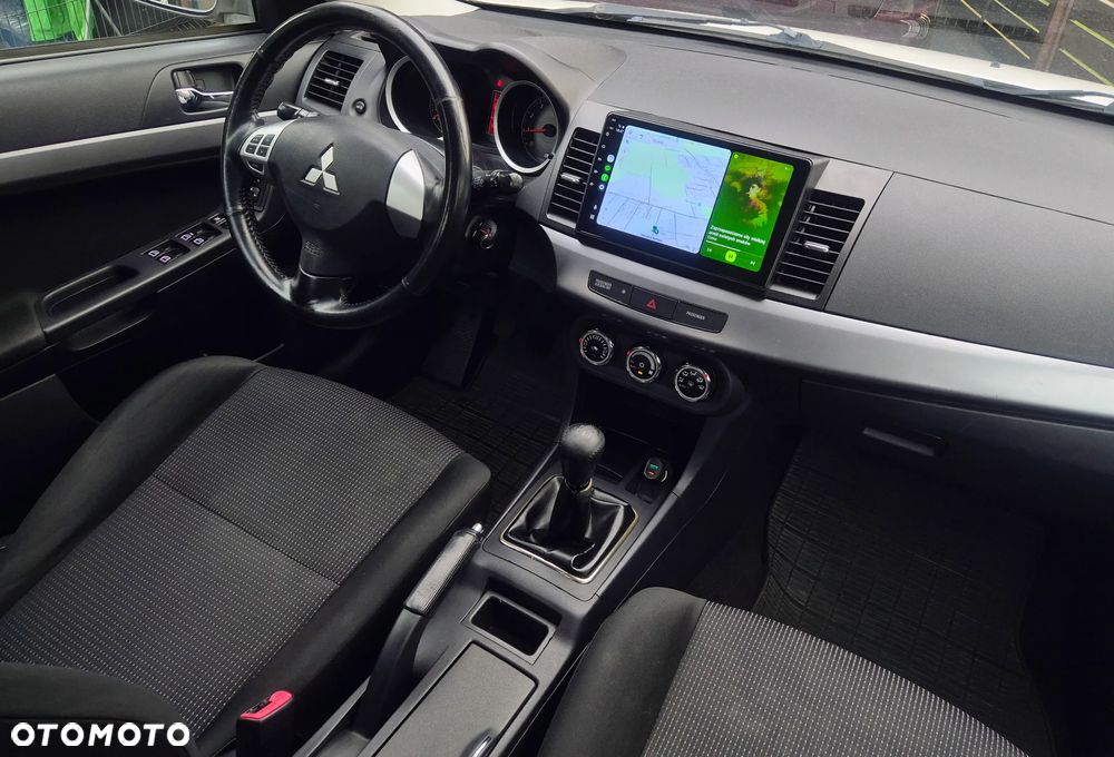 Mitsubishi Lancer 1.5 Invite - 26