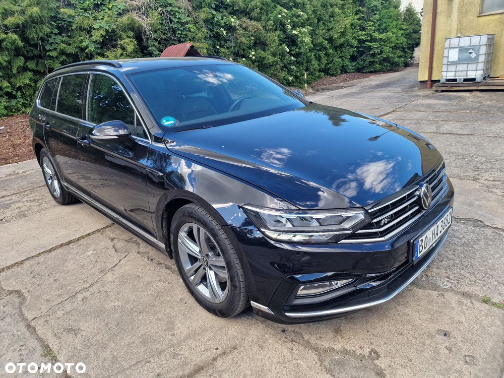 Volkswagen Passat Variant 2.0 TDI SCR DSG R-Line - 21