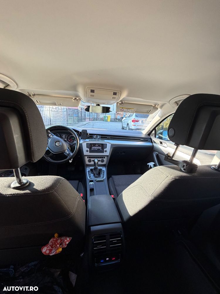 Volkswagen Passat 2.0 TDI DSG Comfortline - 13