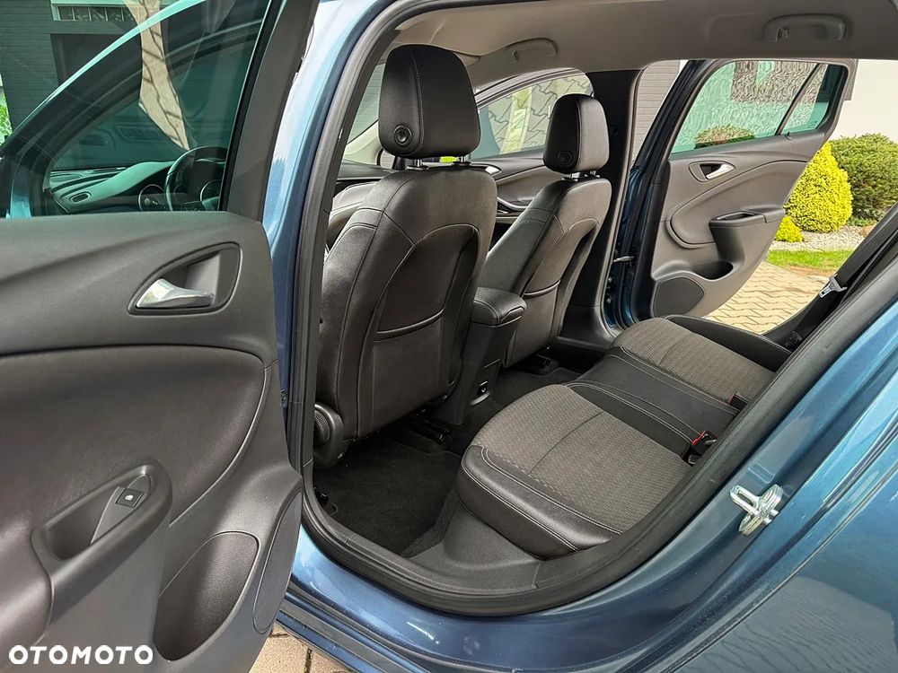 Opel Astra 1.6 D (CDTI) Start/Stop Innovation - 22