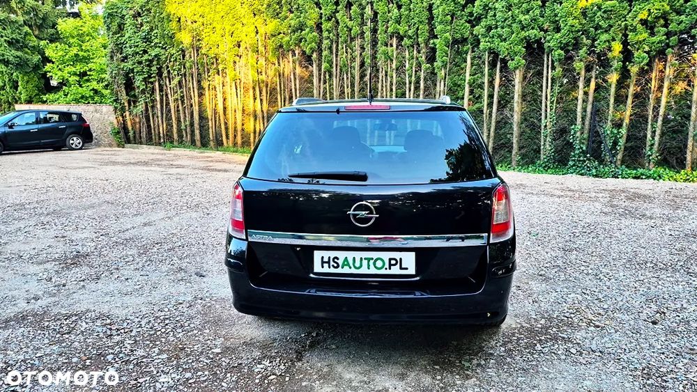 Opel Astra 1.6 NAVI - 19