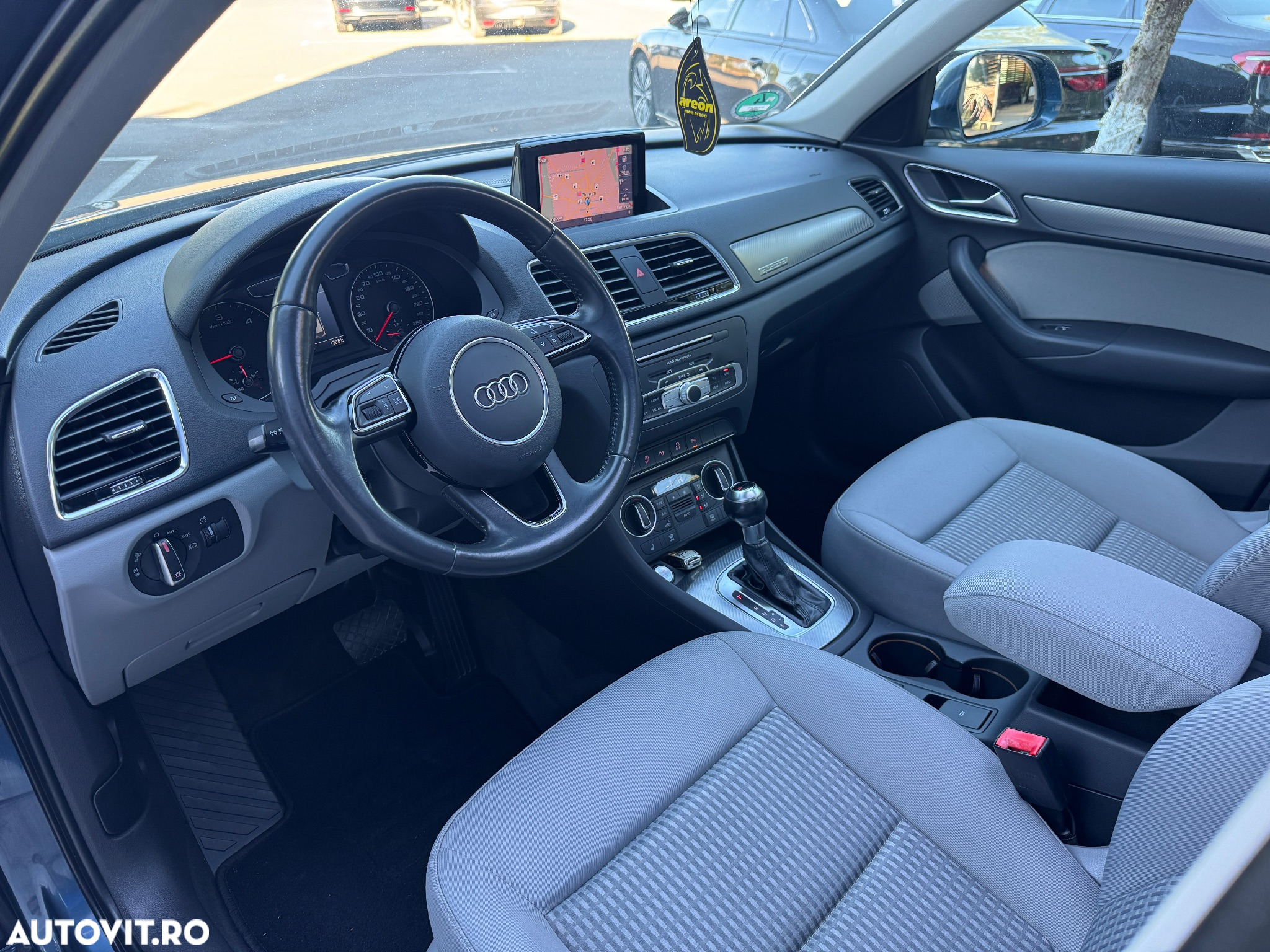 Audi Q3 2.0 TDI Quattro Stronic - 23