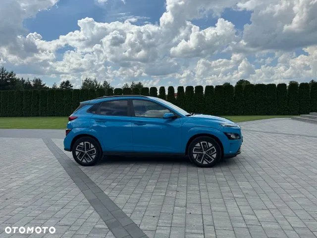 Hyundai Kona - 4