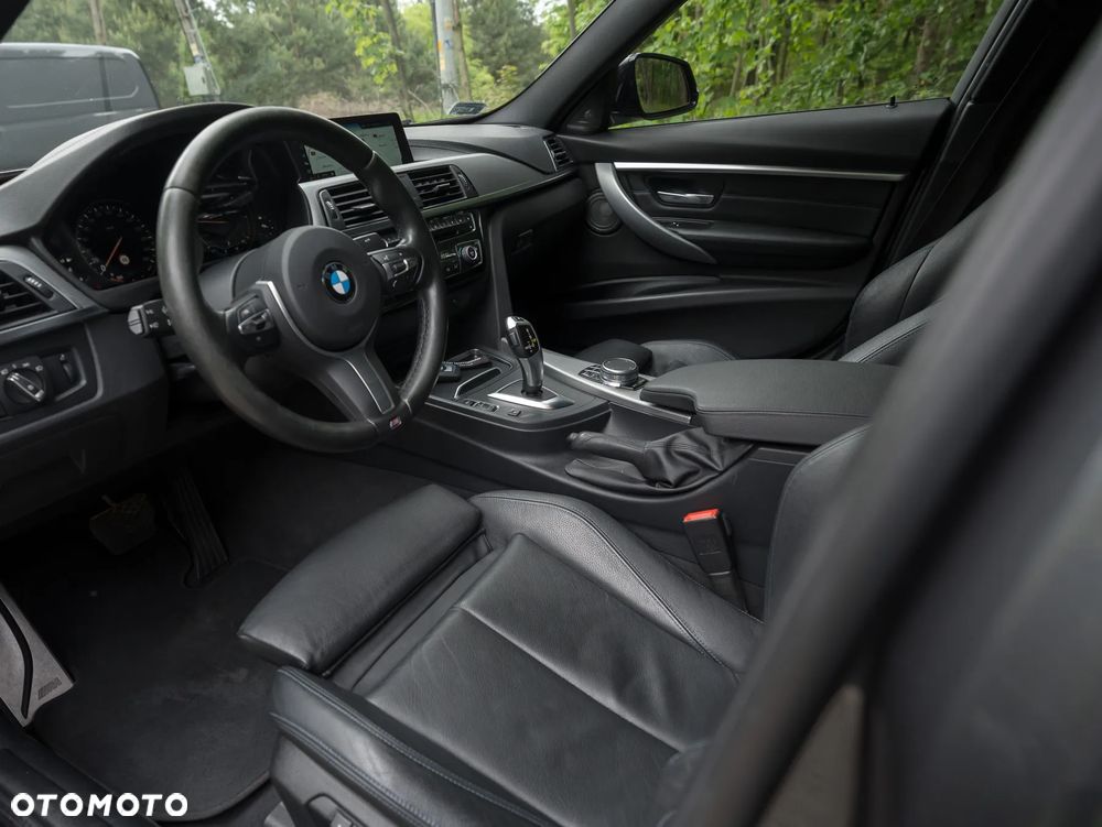 BMW Seria 3 320d M Sport Shadow - 23