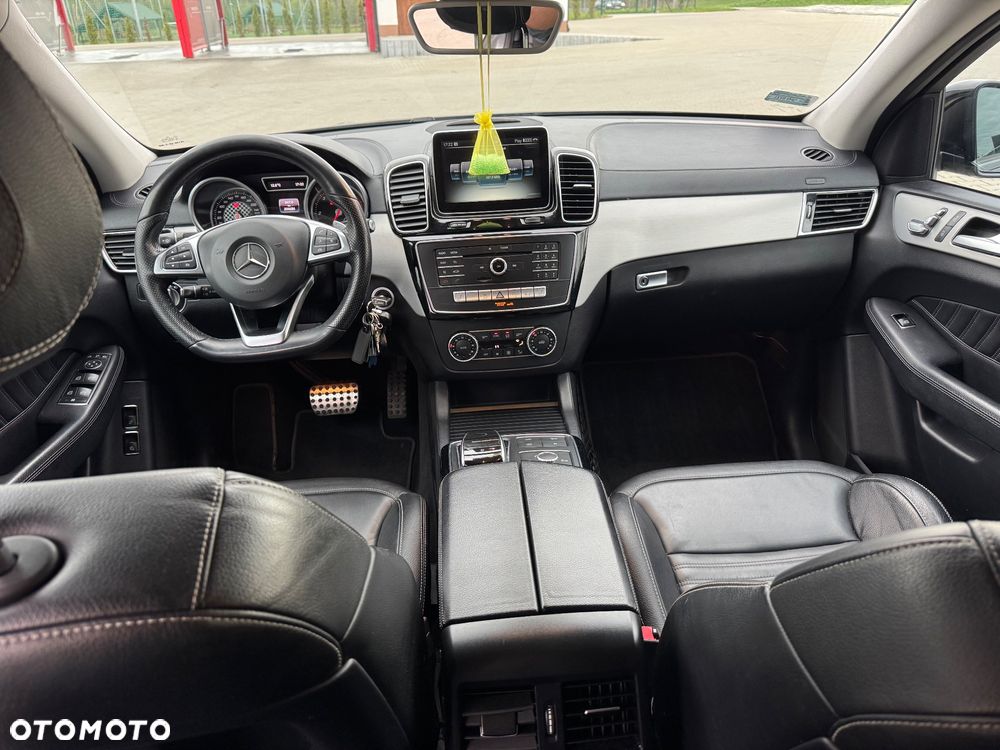 Mercedes-Benz GLE 350 d 4Matic 9G-TRONIC AMG Line - 11