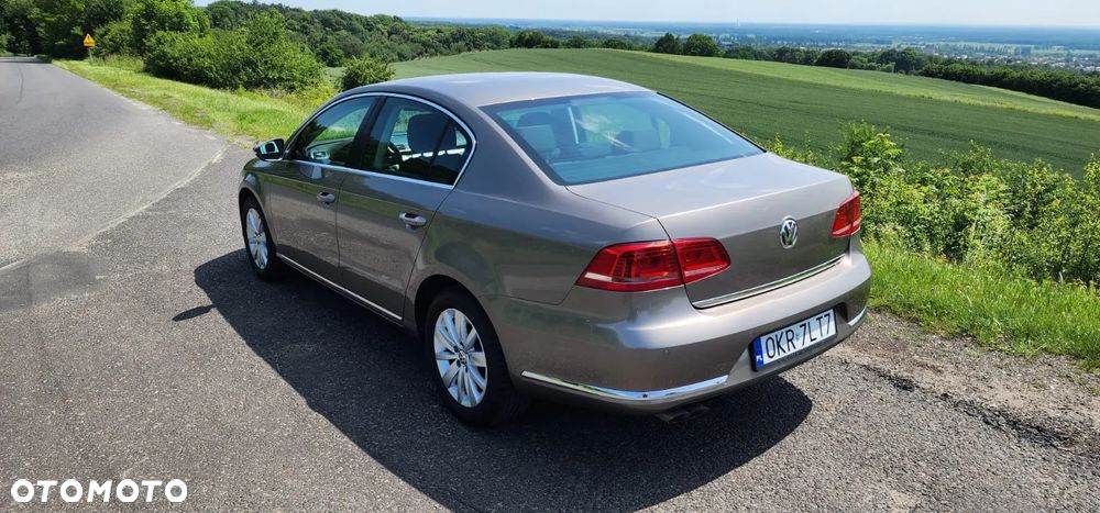 Volkswagen Passat 2.0 TDI DPF Comfortline - 3